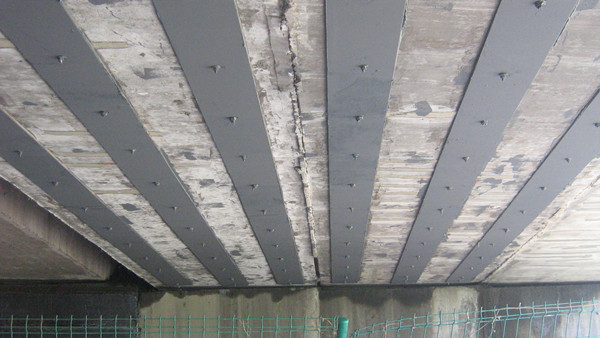 1574154860549311.jpg 粘鋼加固3.jpg